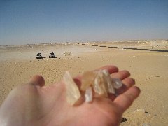 エジプト　白砂漠で１泊キャンプ！！