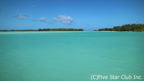 南太平洋にひっそりと浮かぶ島国クック諸島＆ゴーギャンの愛したタヒチ ～これが絶景エメラルドグリーンの海～